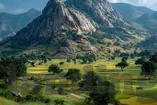 世界杯足球多少人对抗-世界杯足球，绿茵场上的激情碰撞